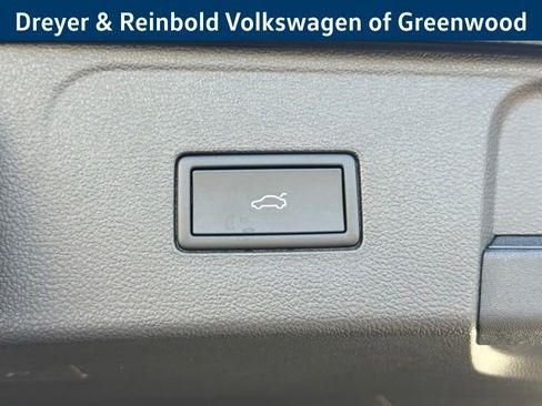 New 2026 Volkswagen Atlas SEL Premium R-Line image 32