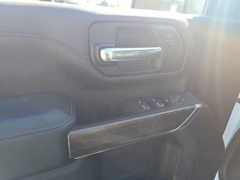 Used 2022 Chevrolet Silverado 2500 LT w/ Convenience Package AWD/4WD image 13