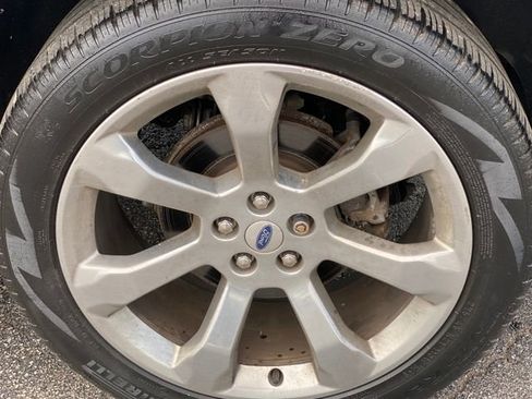 Used 2020 Ford Explorer Platinum AWD/4WD image 16