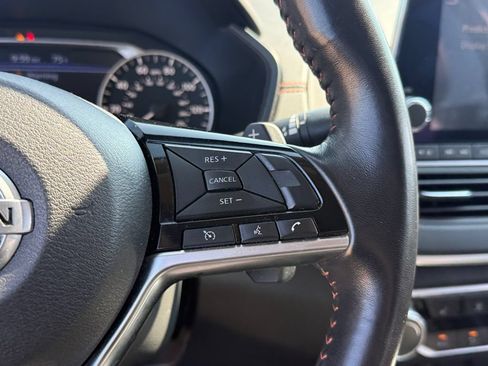 Used 2019 Nissan Altima 2.5 SR w/ SR Premium Package FWD image 18