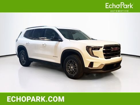 Used 2025 GMC Acadia Elevation image 1