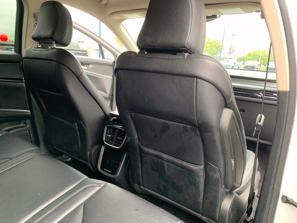 Used 2023 Lincoln Nautilus AWD w/ Premium Package image 27