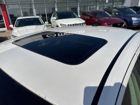 Used 2011 Ford Fusion SEL w/ 302A Rapid Spec Order Code image 13