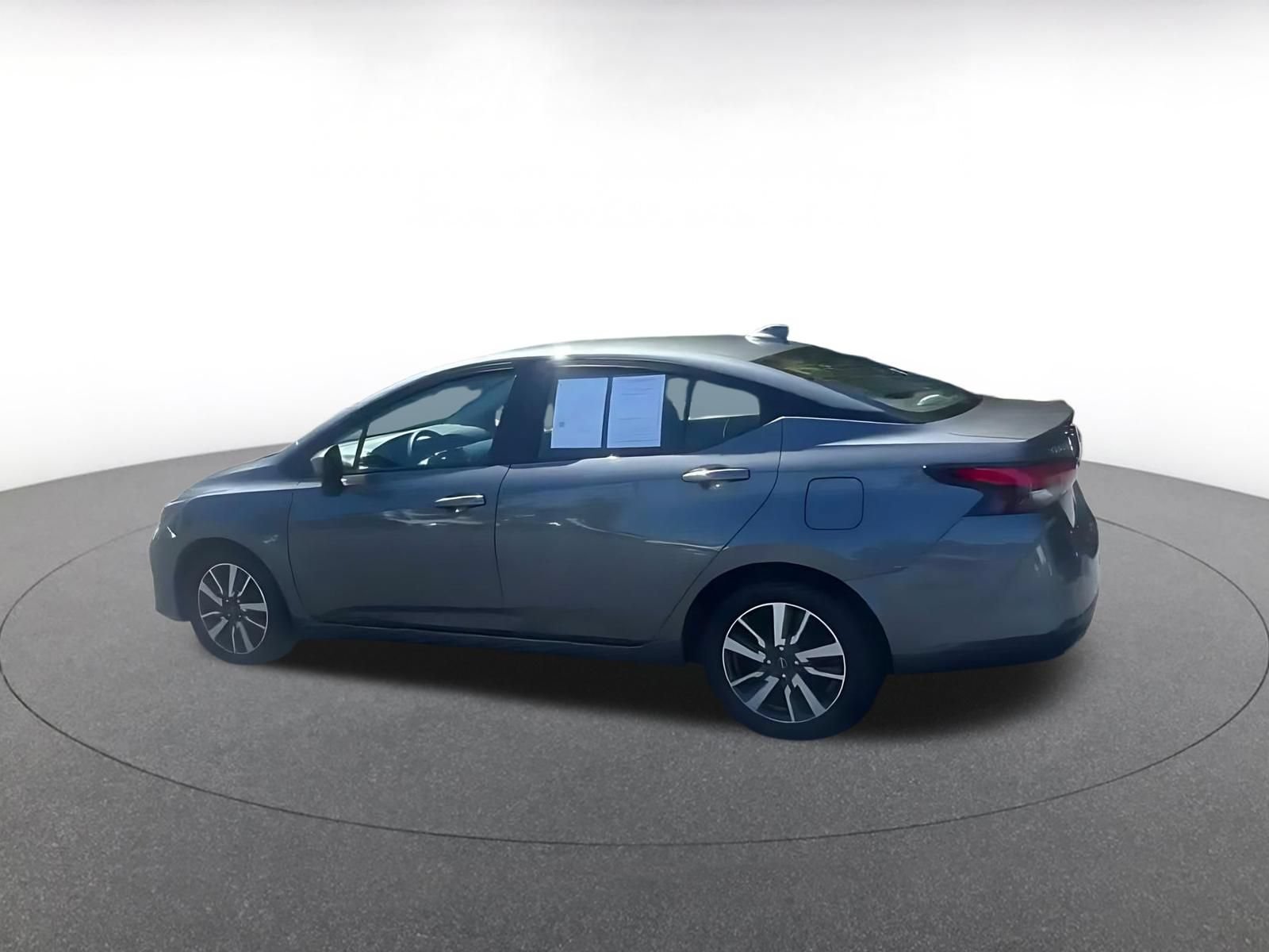 Used 2025 Nissan Versa SV FWD image 9