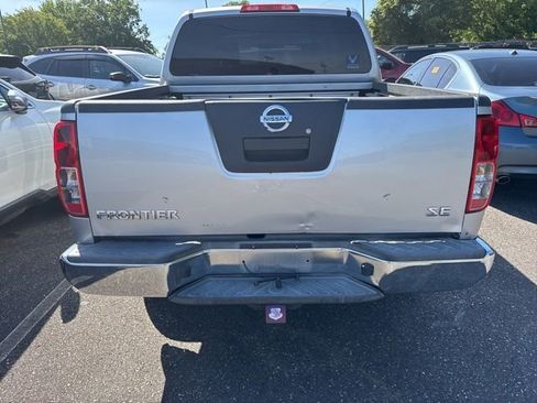Used 2009 Nissan Frontier SE w/ SE Value Truck Pkg RWD image 7
