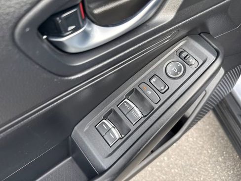 Used 2023 Honda Accord LX image 10