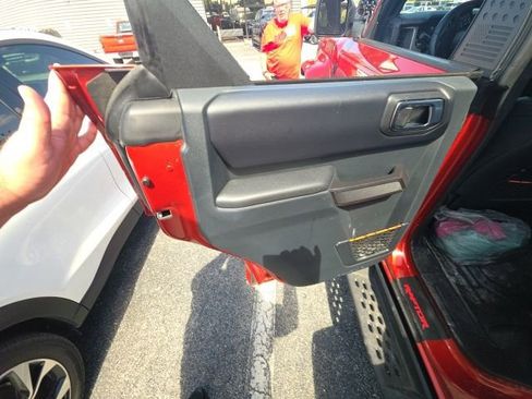 Used 2024 Ford Bronco Raptor image 37