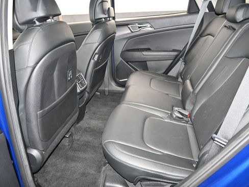 Used 2023 Kia Sportage EX image 34