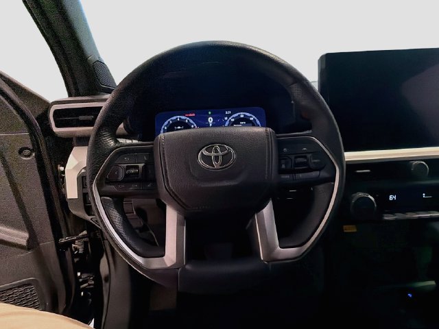 Used 2024 Toyota Tacoma TRD Off-Road w/ TRD Off Road Upgrade Package AWD/4WD image 10