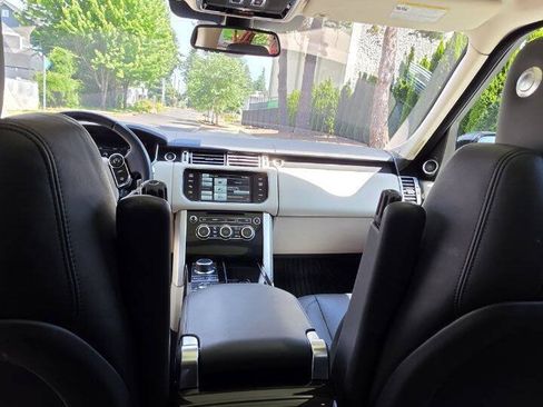 Used 2014 Land Rover Range Rover Supercharged AWD/4WD image 14