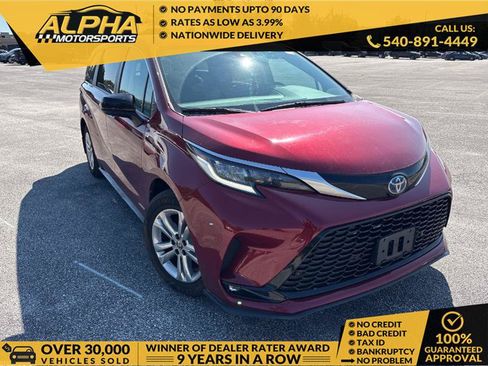 Used 2021 Toyota Sienna XSE w/ XSE Plus Package AWD/4WD image 1
