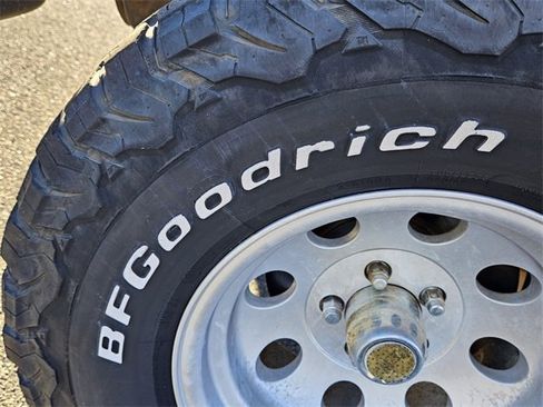 Used 2002 Jeep Wrangler X image 7