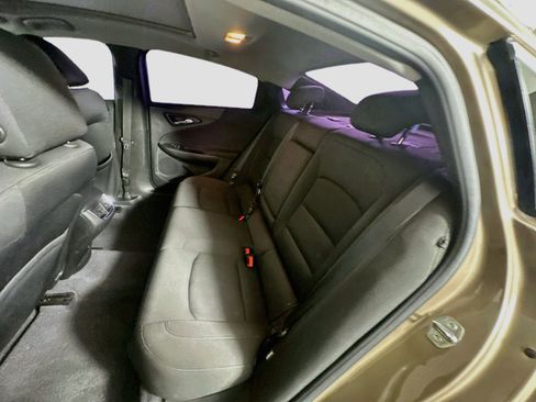 Used 2019 Chevrolet Malibu LT FWD image 27