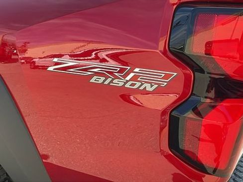 Used 2025 Chevrolet Colorado ZR2 w/ ZR2 Bison Edition image 39