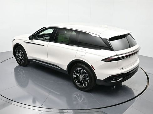 New 2026 Lincoln Nautilus Premier image 47