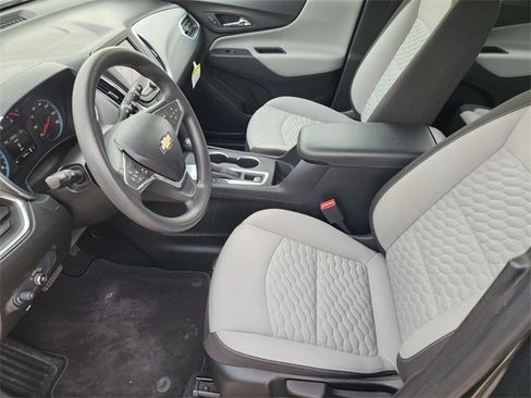 Used 2020 Chevrolet Equinox LS image 13