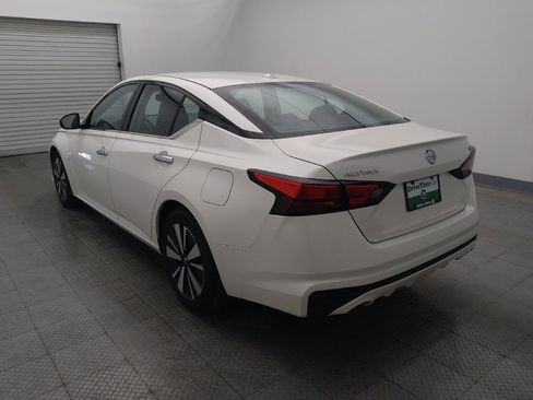 Used 2020 Nissan Altima 2.5 SV FWD image 5