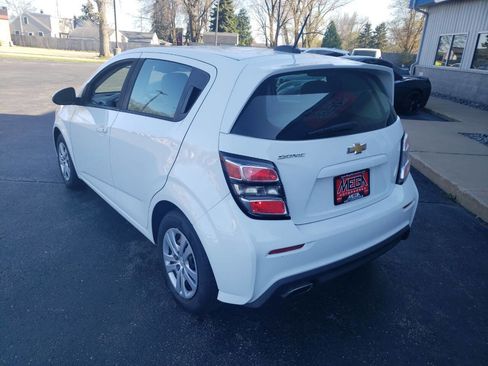 Used 2018 Chevrolet Sonic LT image 8