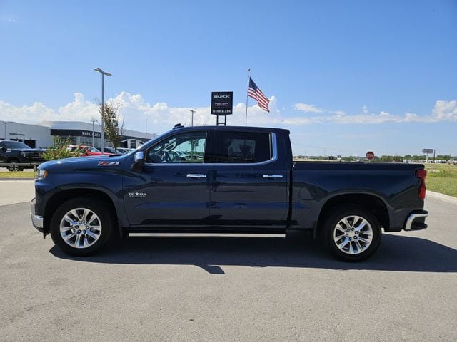 Used 2021 Chevrolet Silverado 1500 LTZ w/ LTZ Premium Texas Edition AWD/4WD image 4