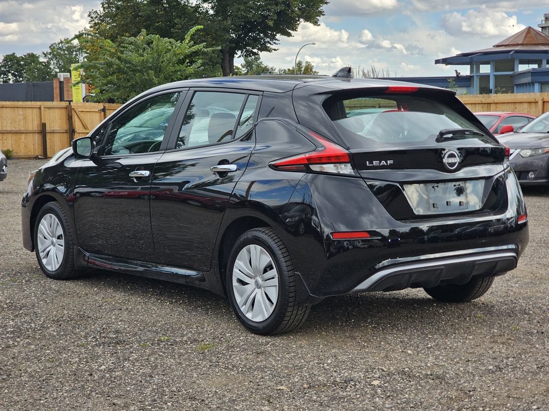 Used 2025 Nissan Leaf S FWD image 2