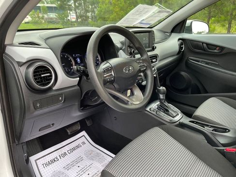 Used 2018 Hyundai Kona SE FWD image 11