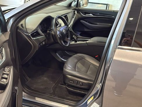 Used 2019 Buick Enclave Essence AWD/4WD image 22