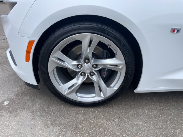 Used 2022 Chevrolet Camaro SS RWD image 29