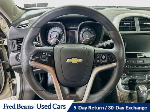 Used 2015 Chevrolet Malibu LT w/ Power Convenience Package FWD image 17