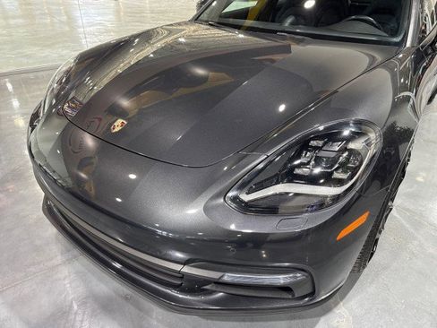 Used 2017 Porsche Panamera image 32