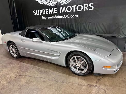 Used 2001 Chevrolet Corvette Convertible w/ Preferred Equipment Group2 image 10