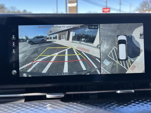 Used 2024 Kia Carnival SX Prestige image 22