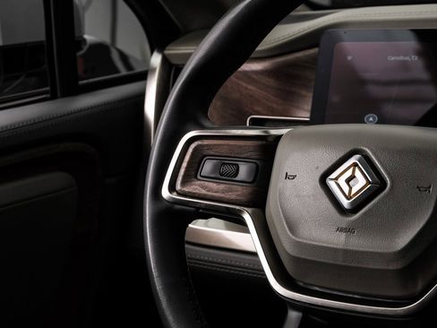 Used 2022 Rivian R1T Launch Edition image 24