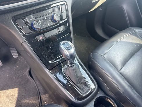 Used 2018 Buick Encore Essence image 15