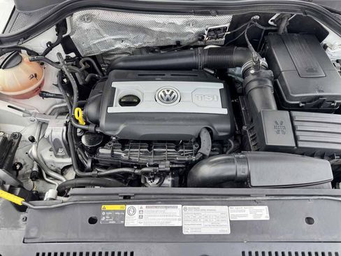 Used 2016 Volkswagen Tiguan S FWD image 24