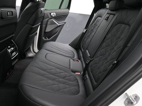 Used 2025 BMW X5 xDrive40i image 16