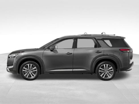 Used 2024 Nissan Pathfinder Platinum w/ Cargo Package FWD image 3