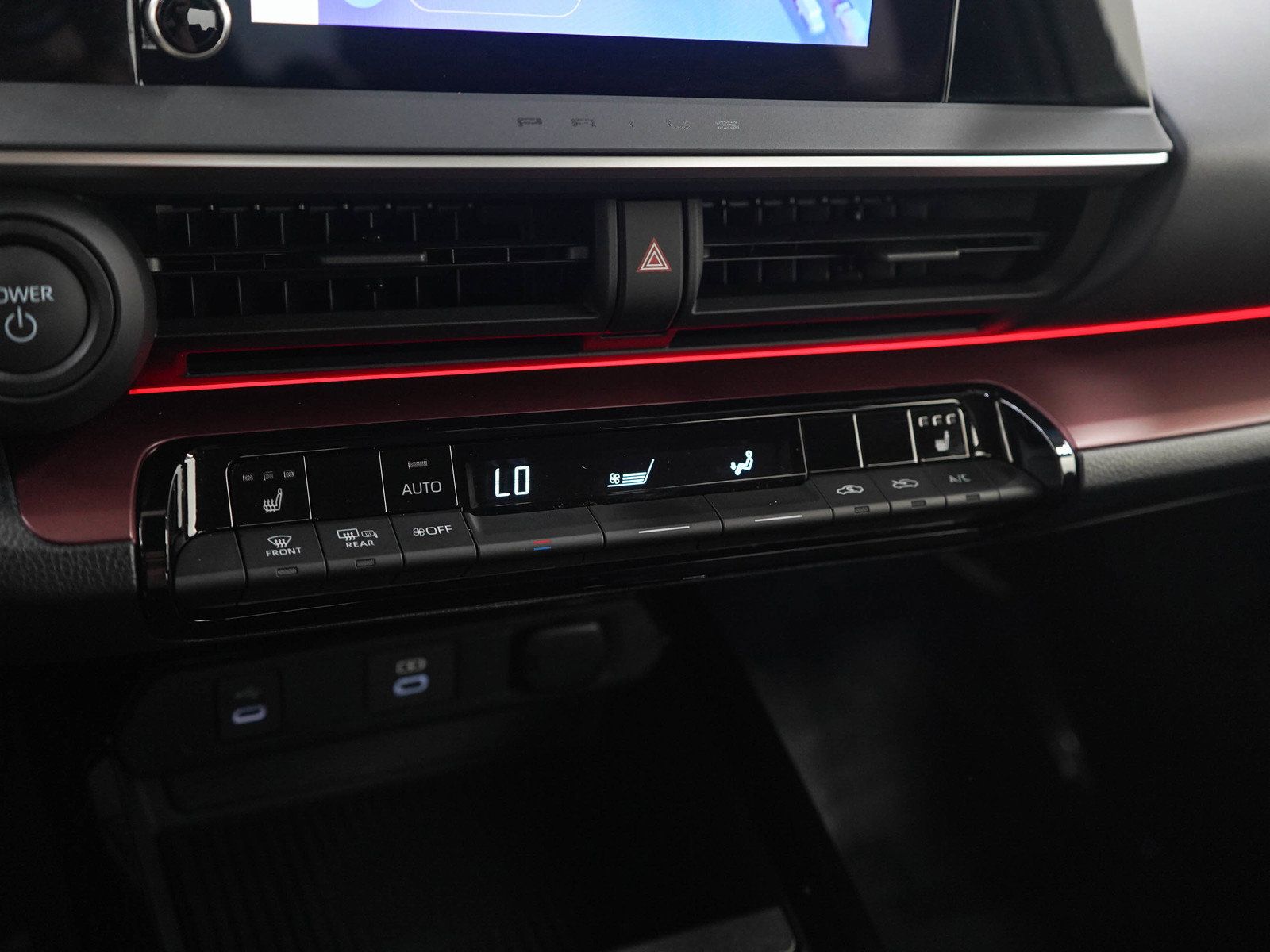Used 2026 Toyota Prius Plug-In Hybrid FWD image 21