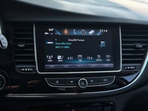 Used 2020 Buick Encore Preferred AWD/4WD image 24