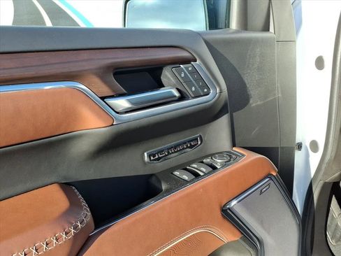 Certified 2025 GMC Sierra 1500 Denali Ultimate image 15