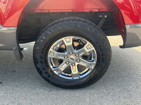 Certified 2022 Ford F150 XLT w/ Equipment Group 302A High image 19