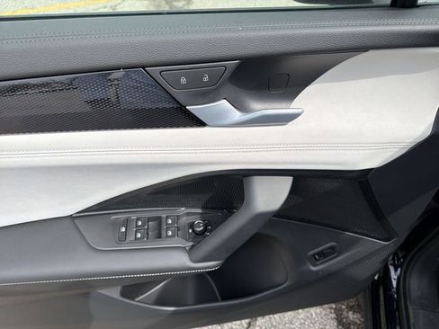 New 2026 Volkswagen Tiguan SE image 14