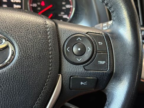 Used 2018 Toyota RAV4 SE w/ Power Extra Value Package FWD image 26