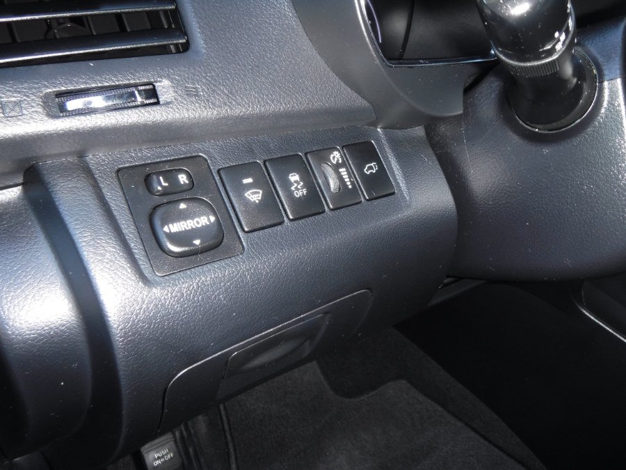 Used 2013 Toyota Highlander Limited AWD/4WD image 32