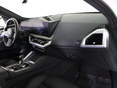 Used 2024 BMW XM image 32
