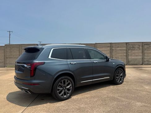 Used 2020 Cadillac XT6 Premium Luxury FWD image 22