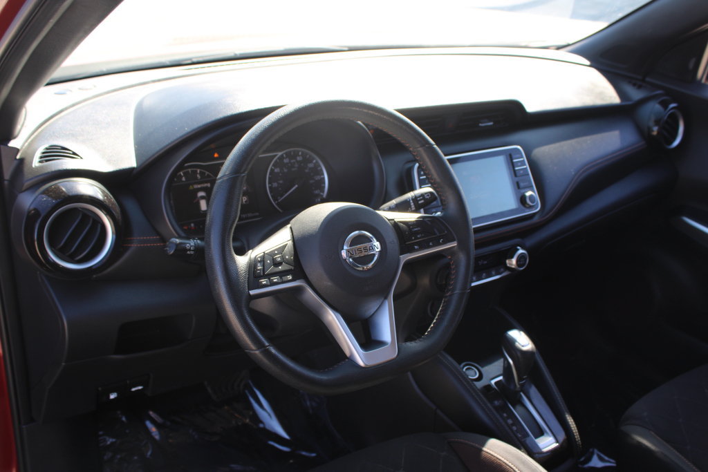 Used 2020 Nissan Kicks SR FWD image 25