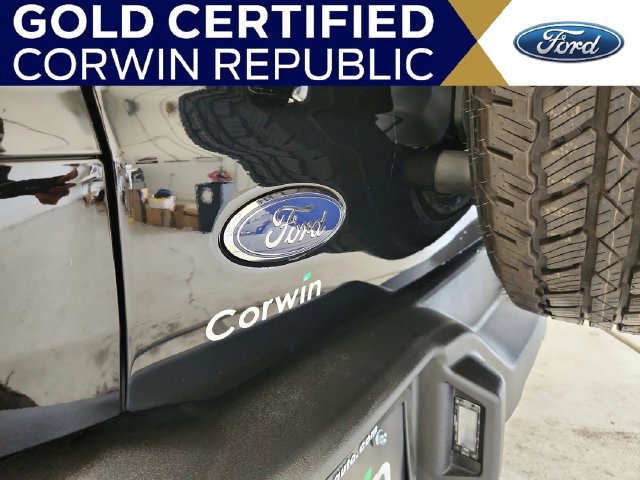 Used 2025 Ford Bronco Outer Banks AWD/4WD image 32