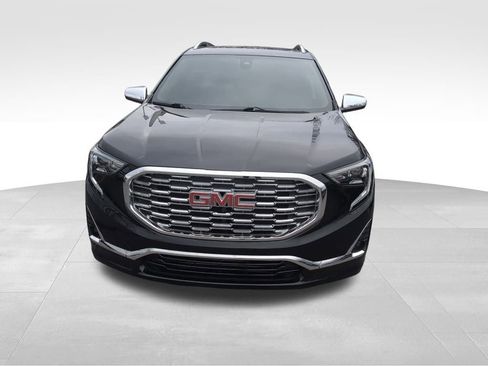 Used 2019 GMC Terrain Denali w/ Driver Alert Package II image 3