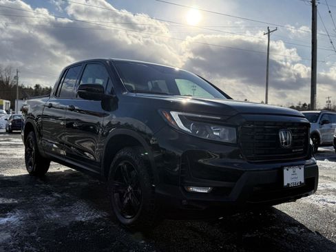 Certified 2023 Honda Ridgeline Black Edition image 3