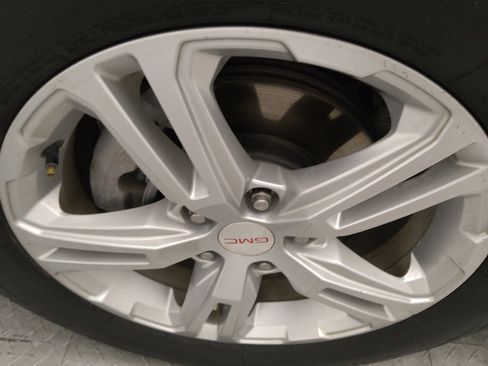 Used 2018 GMC Terrain SLE w/ Driver Convenience Package image 31